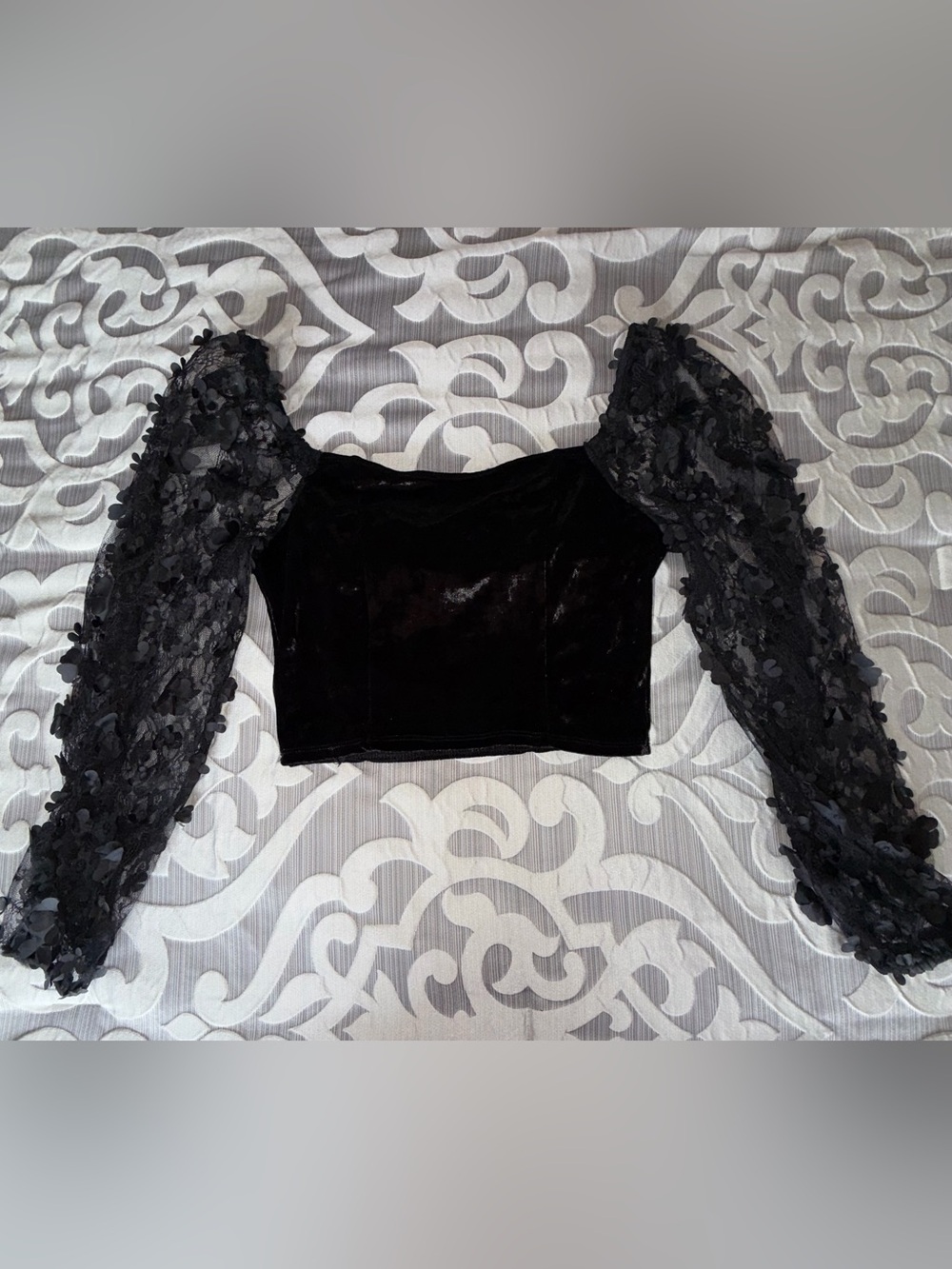 Altar'd State Black Velvet Puff-Sleeve Crop Top
